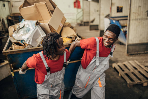 Best Commercial Cleanout Services  in Soh Willard, UT